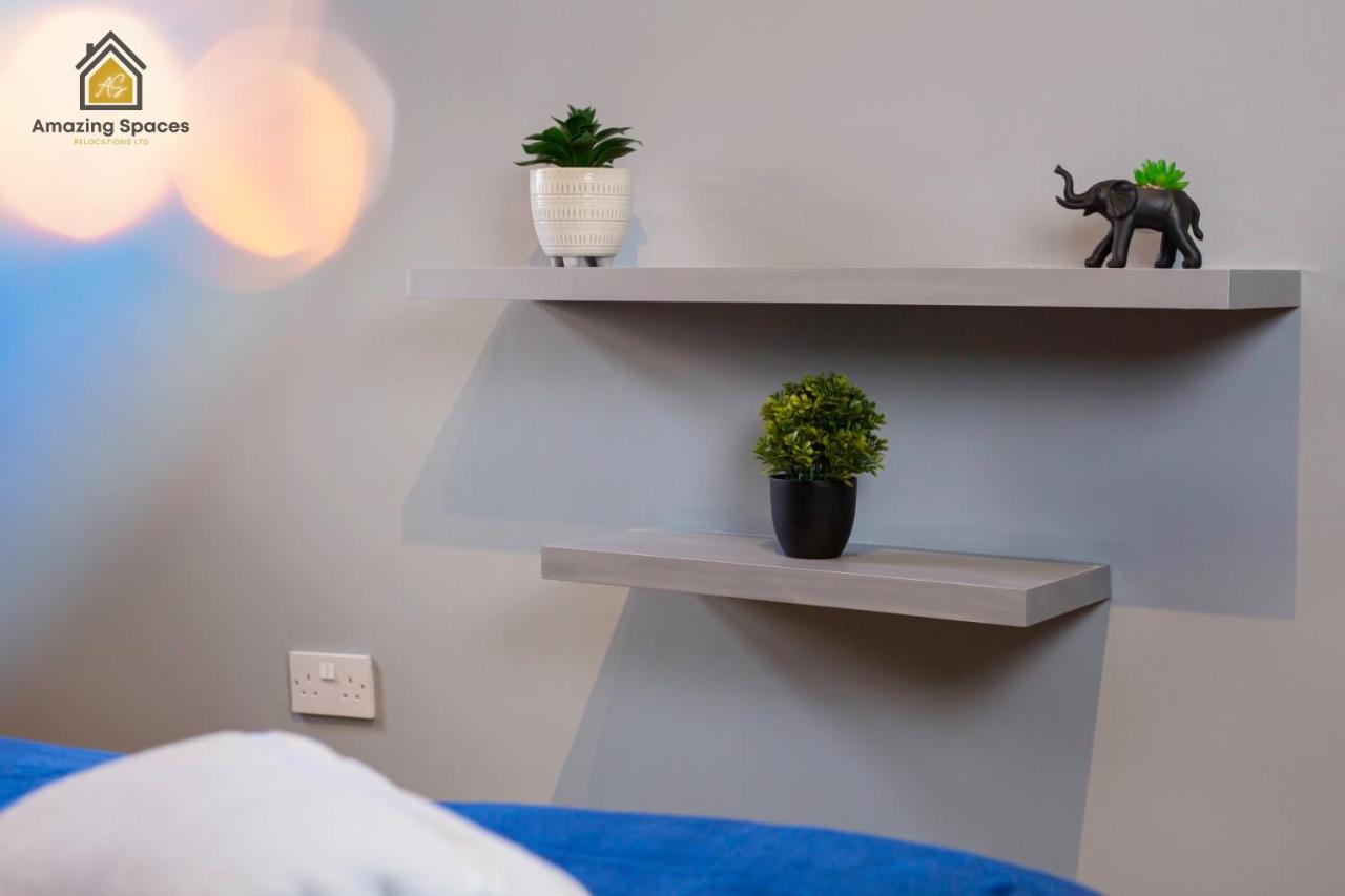 City Centre 2 Bed Flat Sleeps 3 For Work And Leisure With Free Wifi By Amazing Spaces Relocations Ltd Воррінгтон Екстер'єр фото